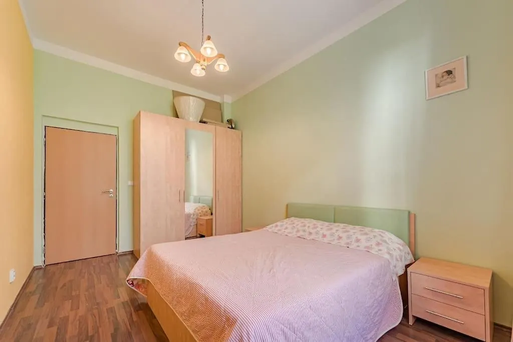 1Bdr Apartment - Prague 3 0*,